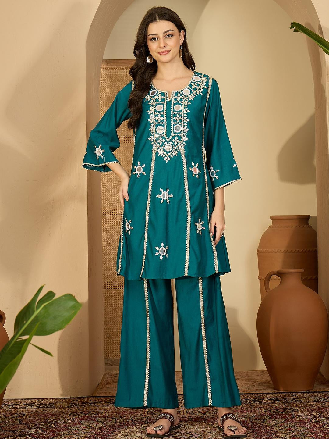 Dhiyona SN Women Floral Embroidered Regular Mirror Work Kurta with Palazzos