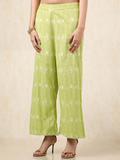 Dhiyona SO Women's Floral Printed Round Neck Pleated Cotton Dobby A-Line Kurta With Palazzos