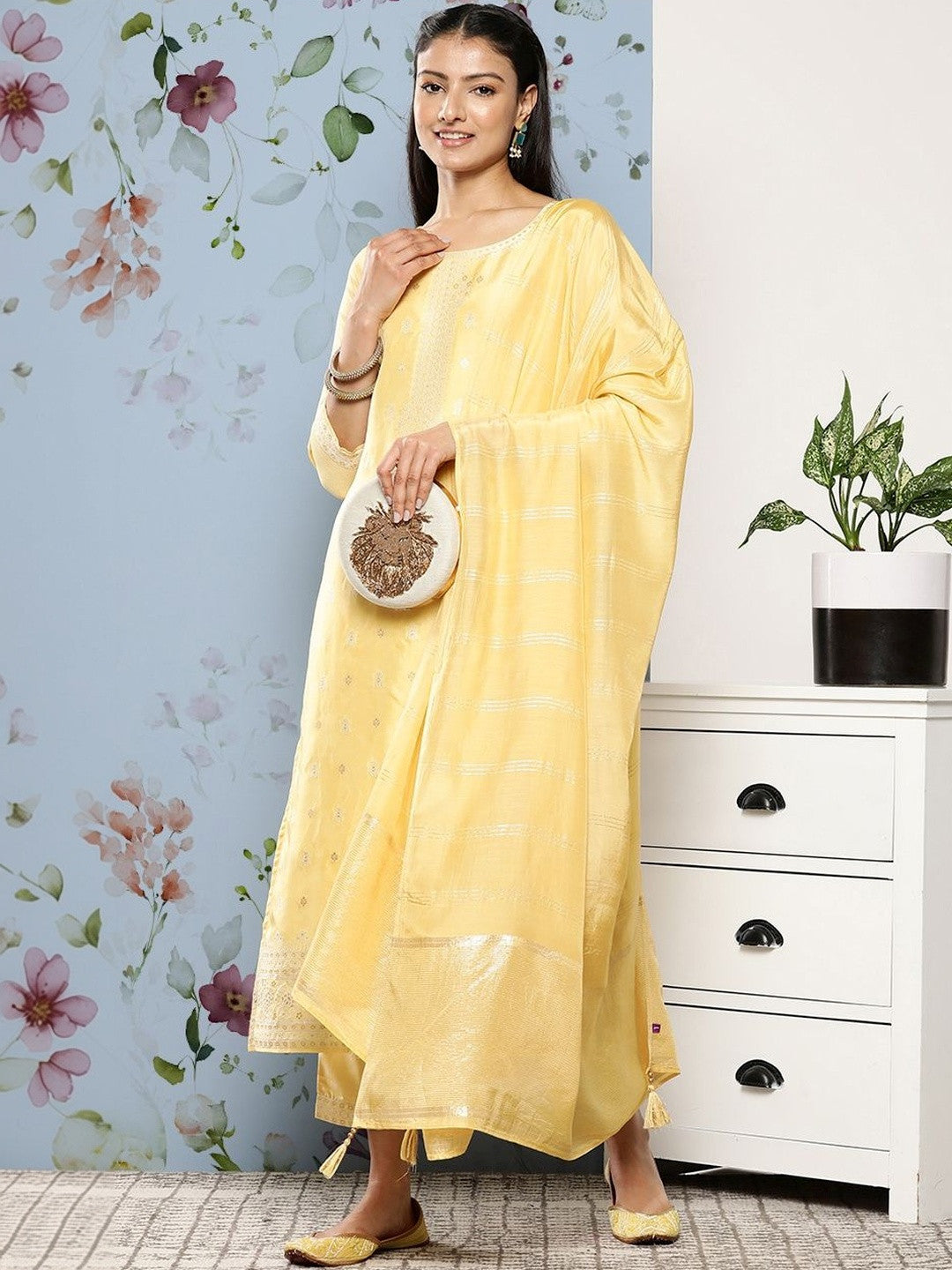 Women Regular Kurta with Trousers & With Dupatta