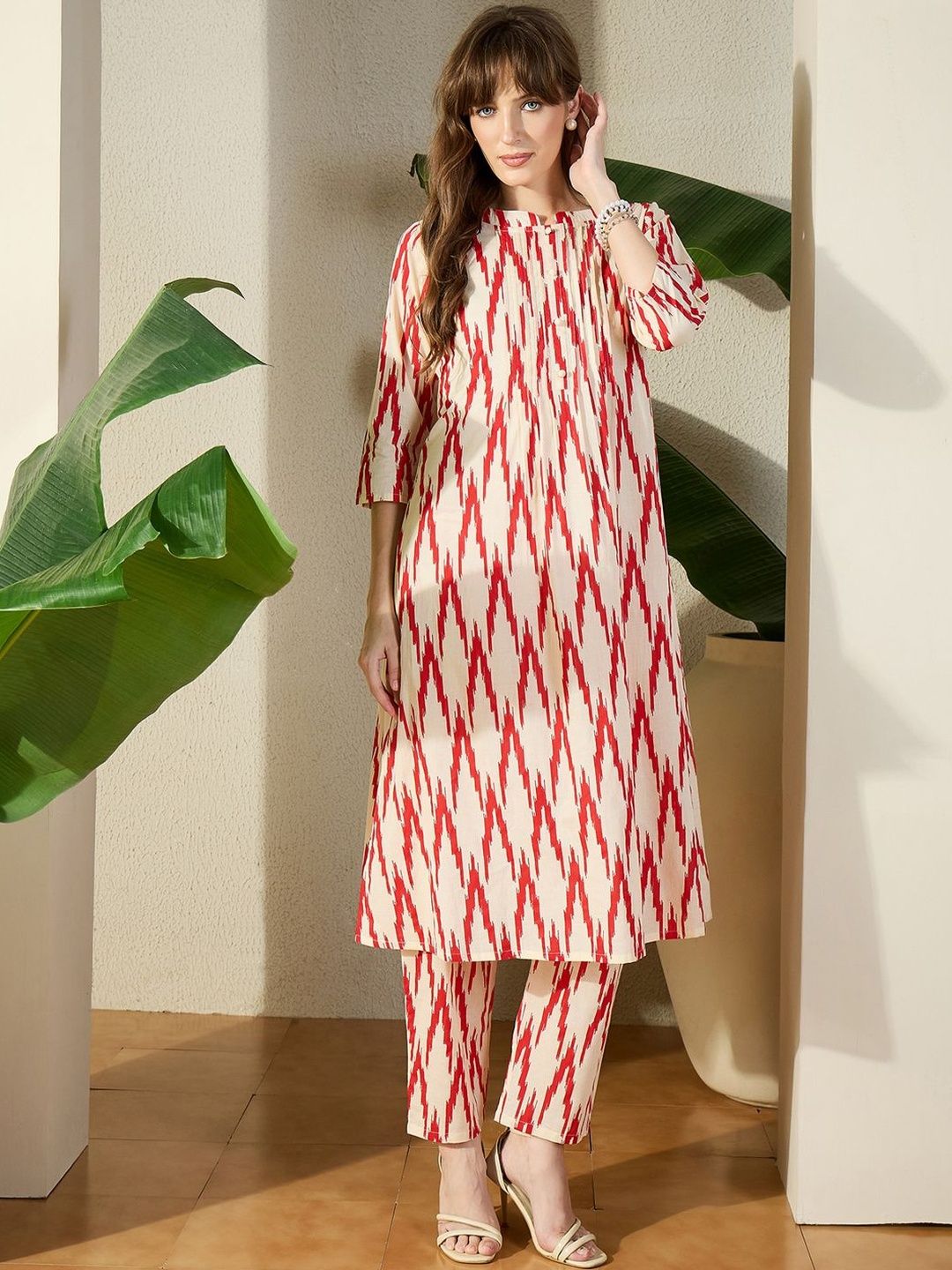 Dhiyona IE Women Ethnic Motifs Printed Pleated Pure Cotton Kurta with Trousers