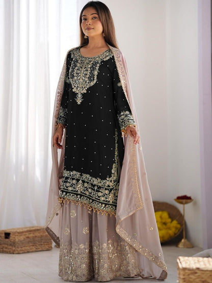 Dhiyona KL Women Ethnic Motifs Embroidered Regular Sequinned Kurta with Sharara & With Dupatta