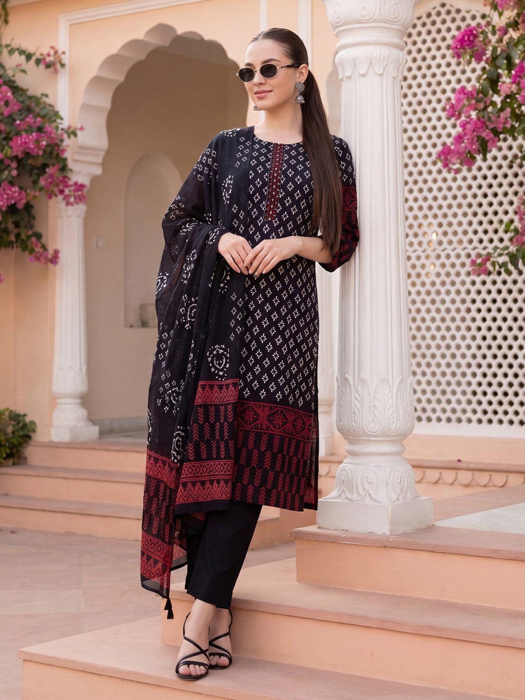 Women Ethnic Motifs Printed Regular Pure Cotton Kurta with Trousers & With Dupatta