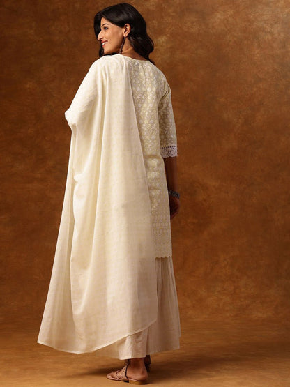 Dhiyona AN Floral Embroidered Round Neck Thread Work Straight Kurta & Sharara With Dupatta
