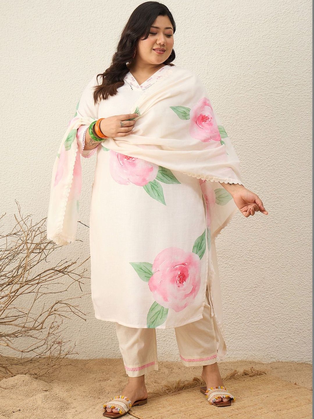 Dhiyona Women's Floral Printed Regular Kurta with Trousers & With Dupatta