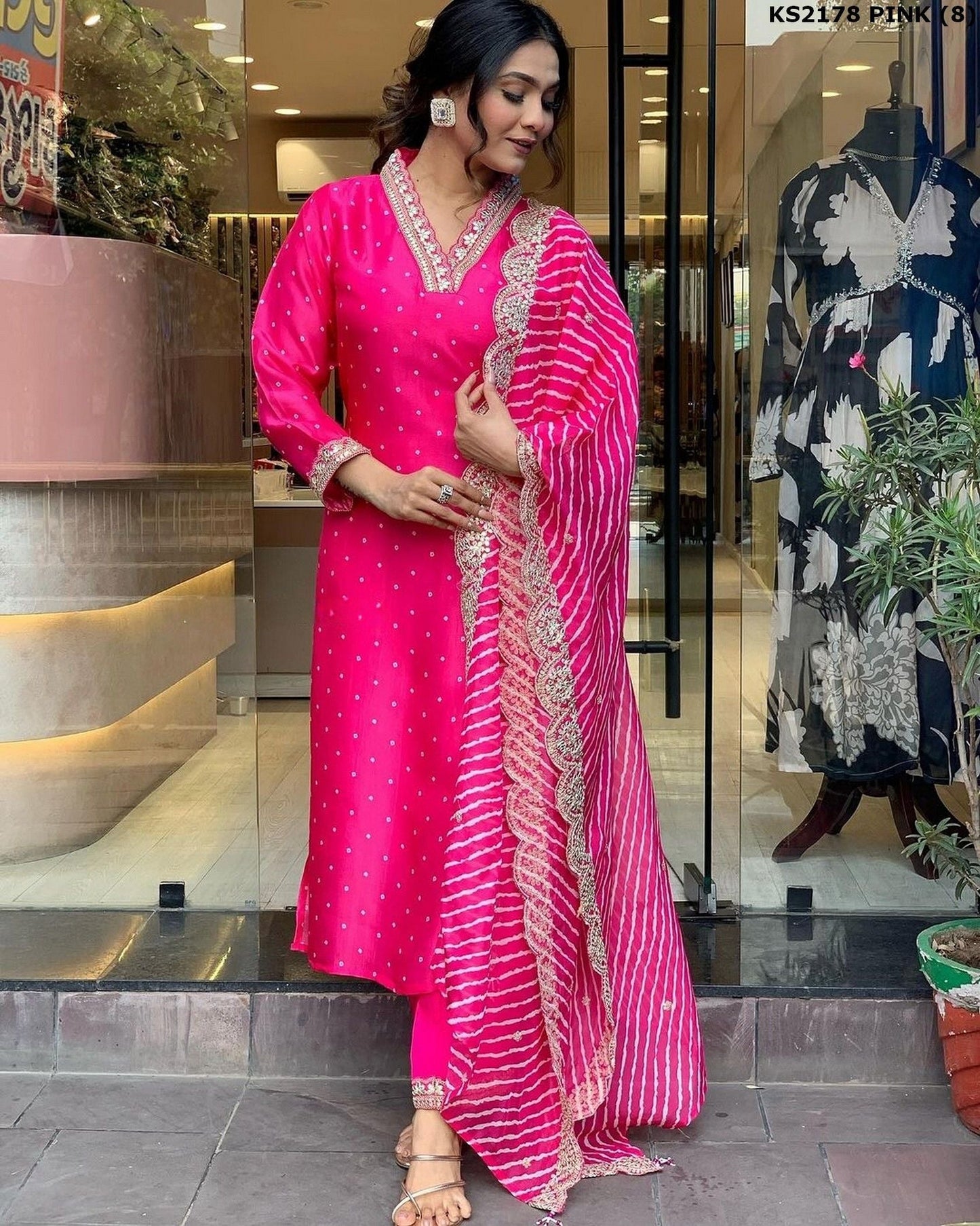 Dhiyona KL Women Printed Regular Kurta with Palazzos & With Dupatta