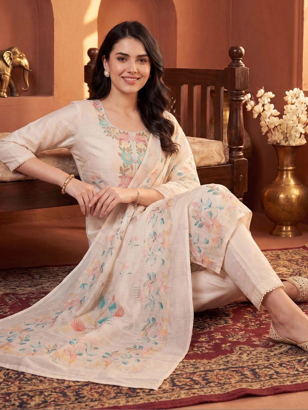 Women Floral Printed Regular Thread Work Linen Kurta with Trousers & With Dupatta
