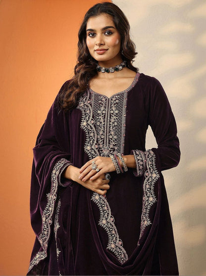 Dhiyona LL Women Ethnic Motifs Embroidered Regular Thread Work Velvet Kurta with Sharara & With Dupatta
