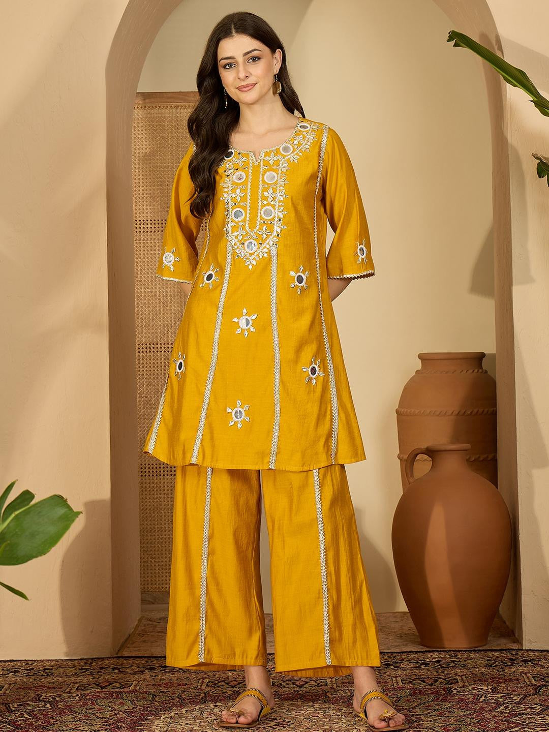 Dhiyona SN Women Floral Embroidered Regular Mirror Work Kurta with Palazzos