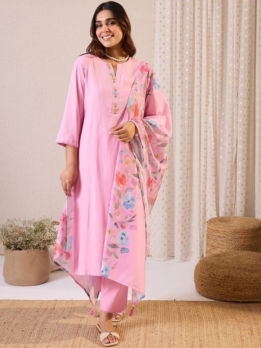 Dhiyona IE Women Floral Embroidered Kurta with Trousers & Dupatta
