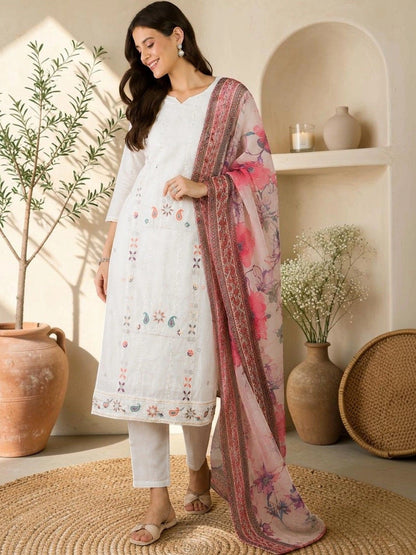 Women Ethnic Motifs Embroidered Regular Thread Work Pure Cotton Kurta with Trousers & With Dupatta