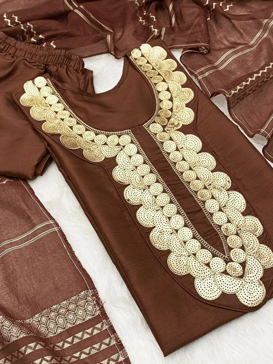 Women Ethnic Motifs Embroidered Regular Kurta with Trousers & With Dupatta