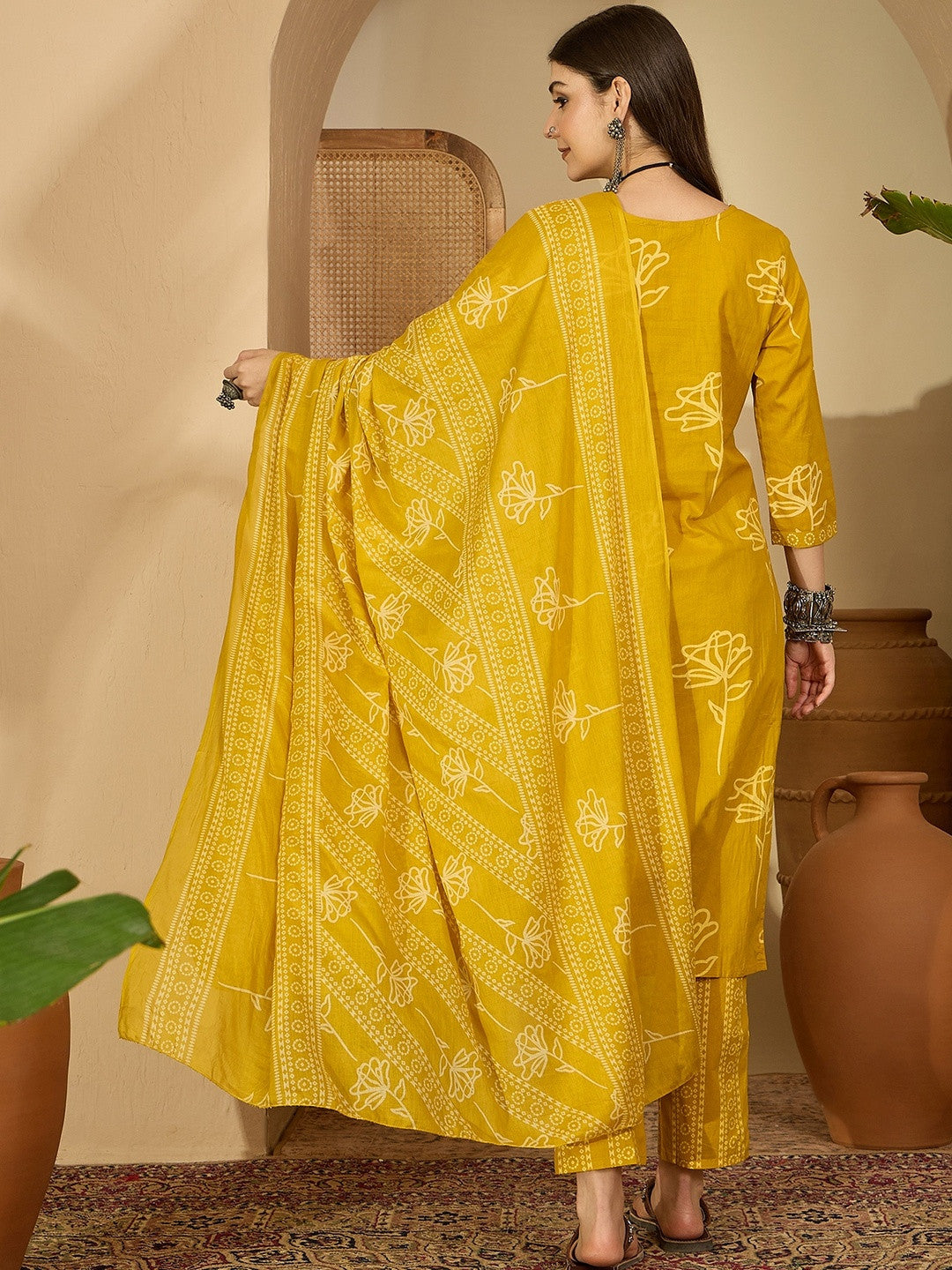 Women Floral Printed Regular Mirror Work Kurta with Trousers & With Dupatta