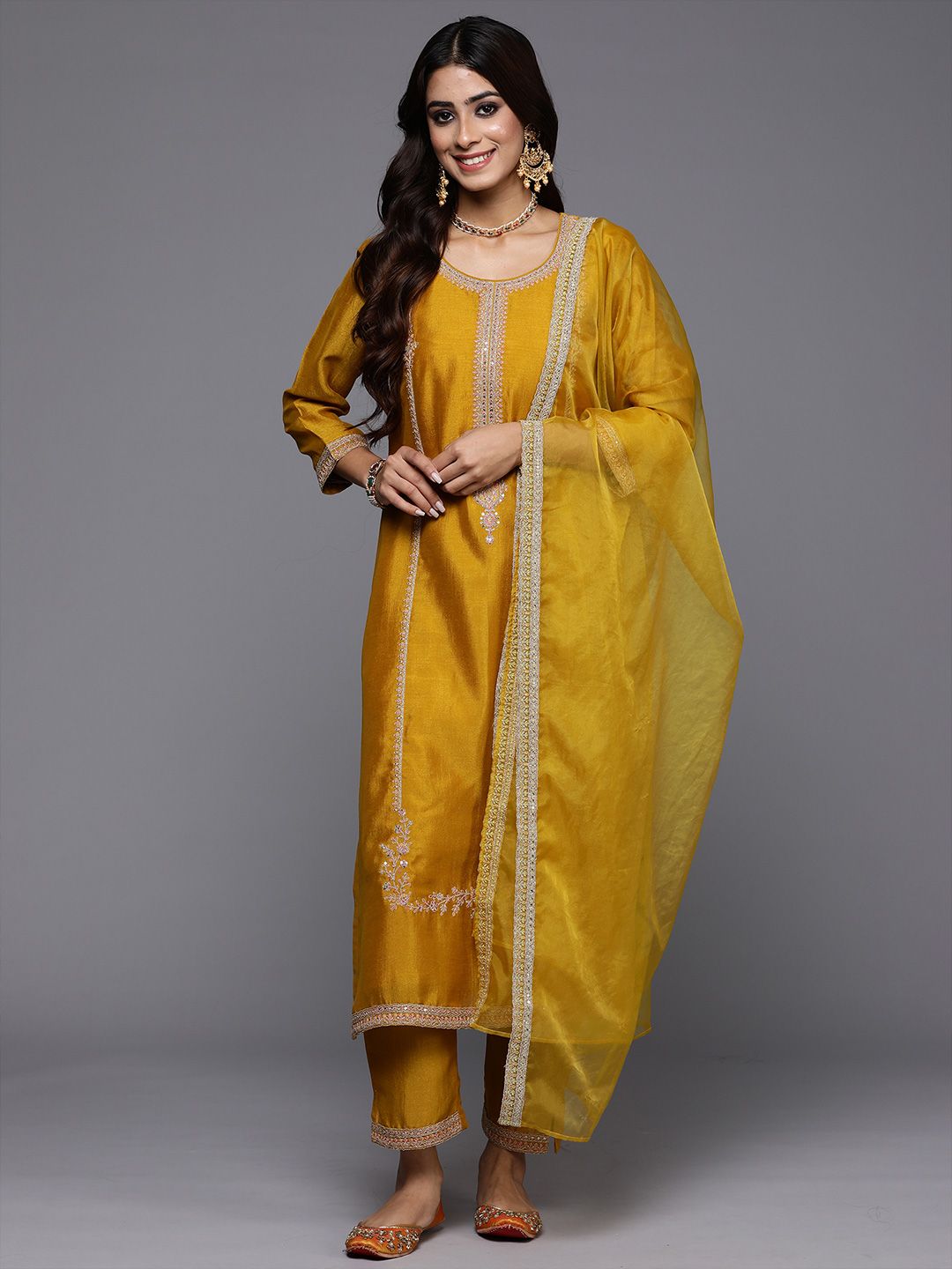 Dhiyona IE Ethnic Motifs Embroidered Regular Thread Work Kurta With Trouser And Dupatta