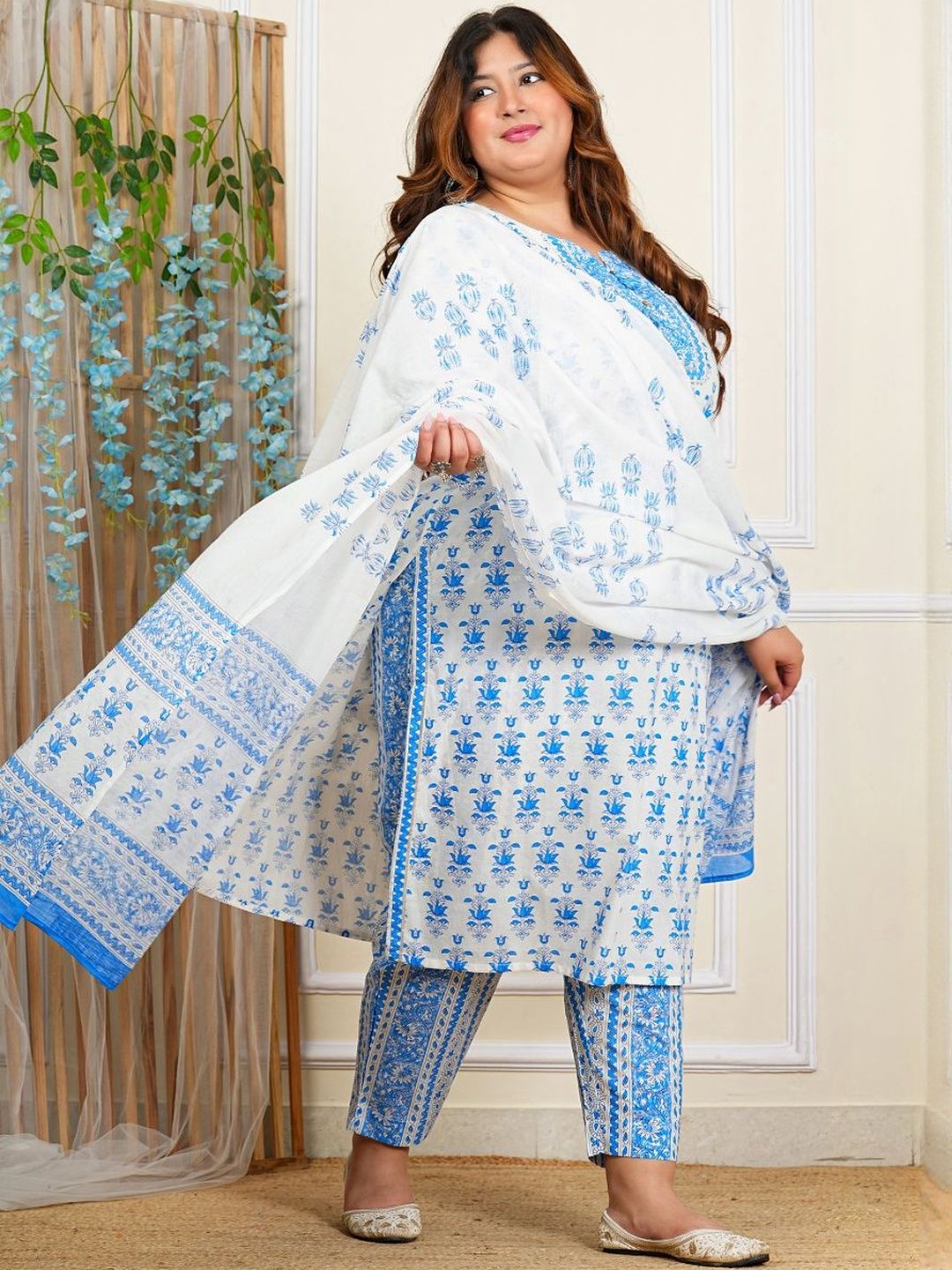 Dhiyona KL Women Ethnic Motifs Printed Pure Cotton Straight Kurta With Trousers & Dupatta