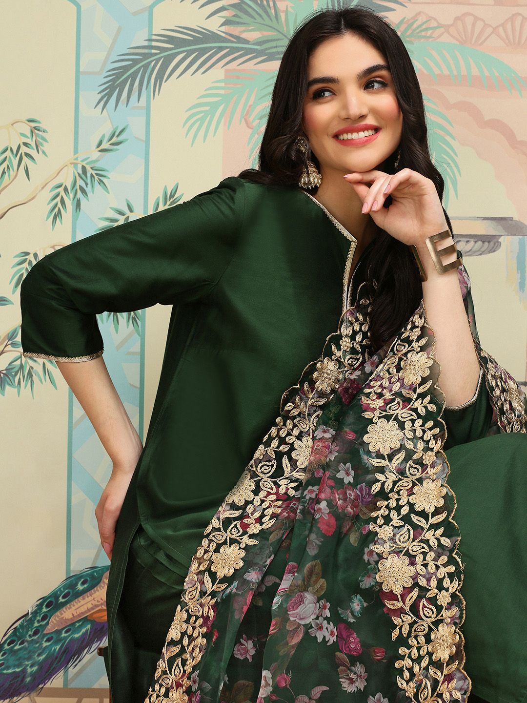 Dhiyona IS Women's Green Thread Work Silk Crepe Straight Kurta With Trousers & Dupatta