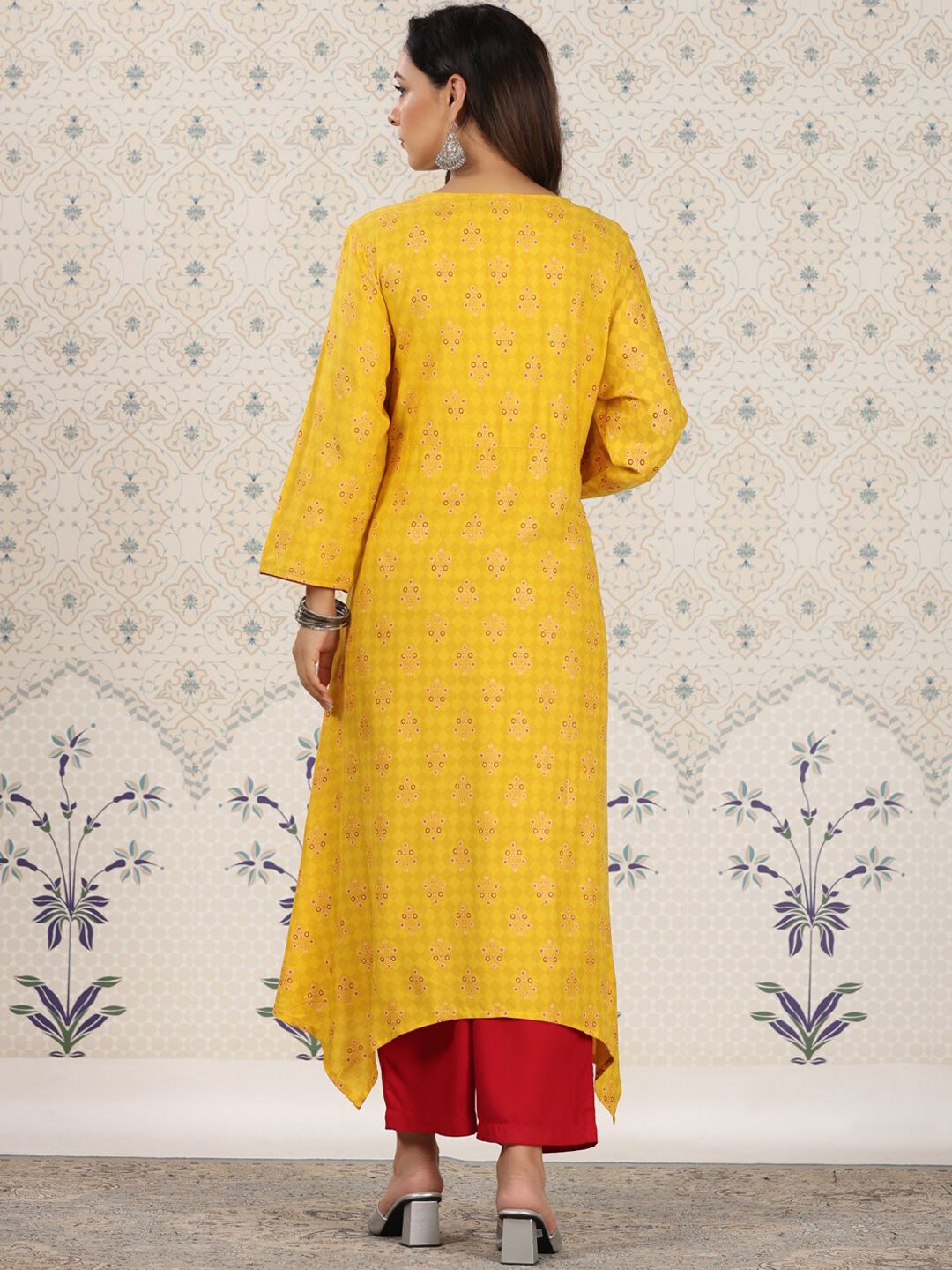 Dhiyona OD  Ethnic Motifs Printed V-Neck Asymmetric A-Line Kurta