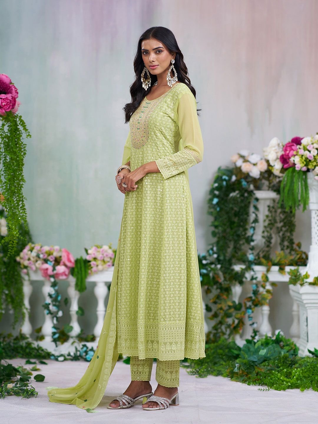 Dhiyona CH Ethnic Motifs Embroidered Thread Work Anarkali Kurta With Trousers And Dupatta