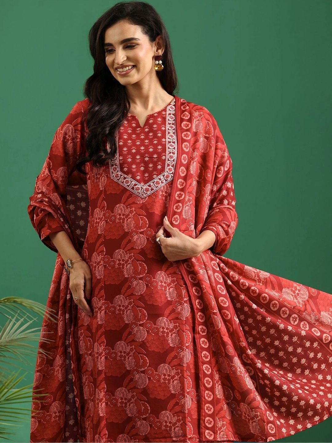 Women Ethnic Motifs Printed Regular Thread Work Kurta with Trousers & With Dupatta