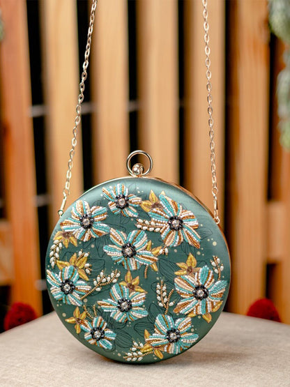 Dhiyona NR Women Embroidered Fabric Box Clutch