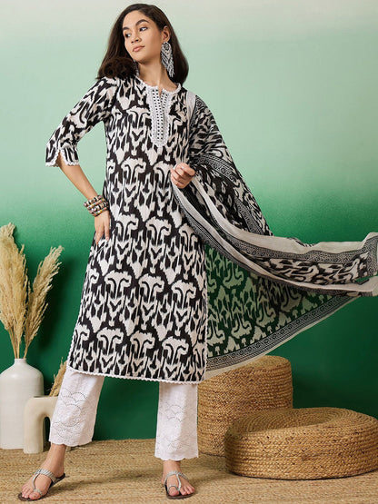 Notch Neck Printed Pure Cotton Kurta With Trousers & Dupatta