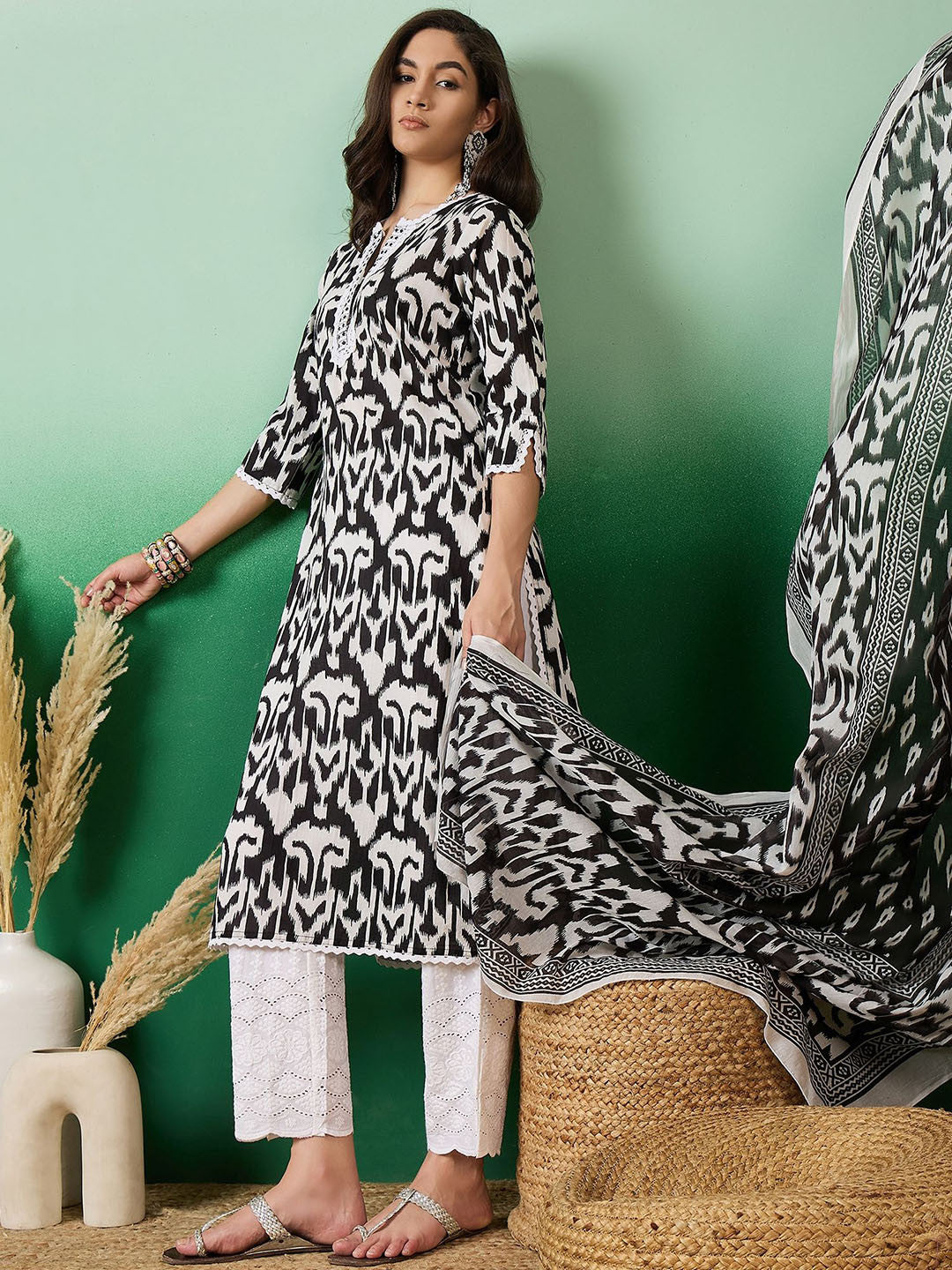 Notch Neck Printed Pure Cotton Kurta With Trousers & Dupatta