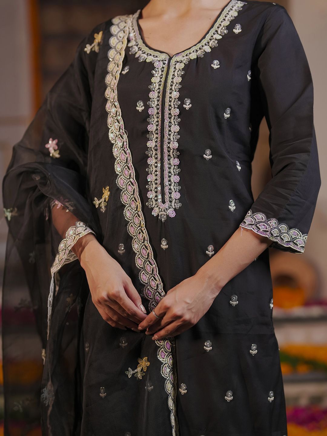 Dhiyona IE Ethnic Motifs Embroidered Kurta With Trousers & Dupatta
