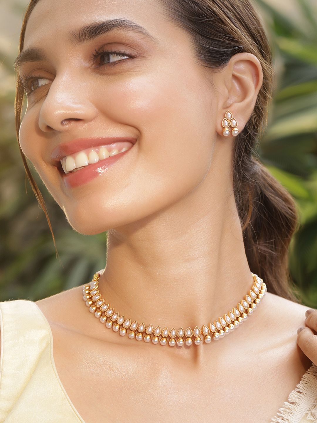Dhiyona RJ Women's 18K Gold Plated White Pearl Beaded Contemporary Handcrafted Choker Necklace Set