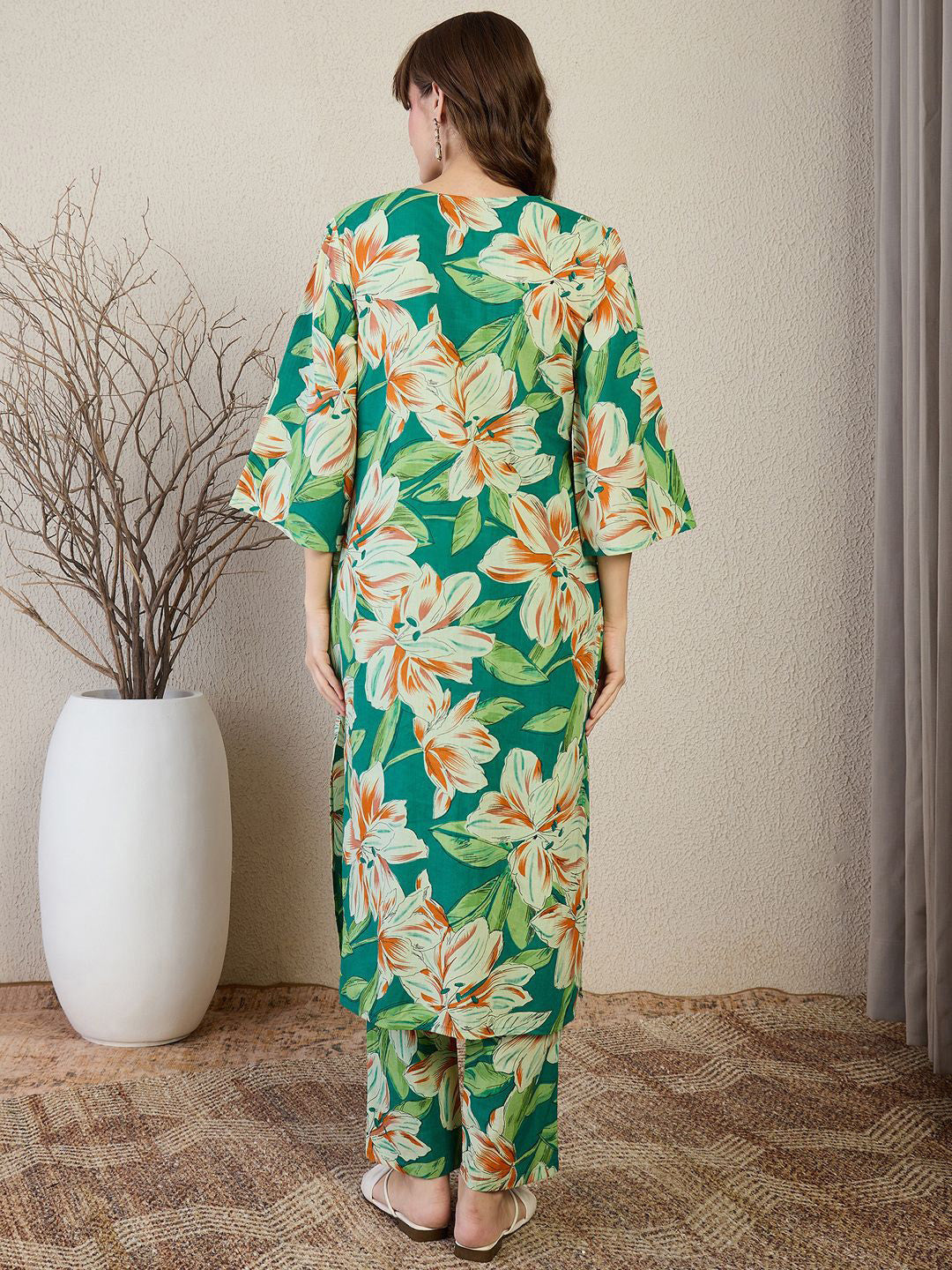 Floral Printed V-Neck Pure Cotton Straight Kurta With Trousers