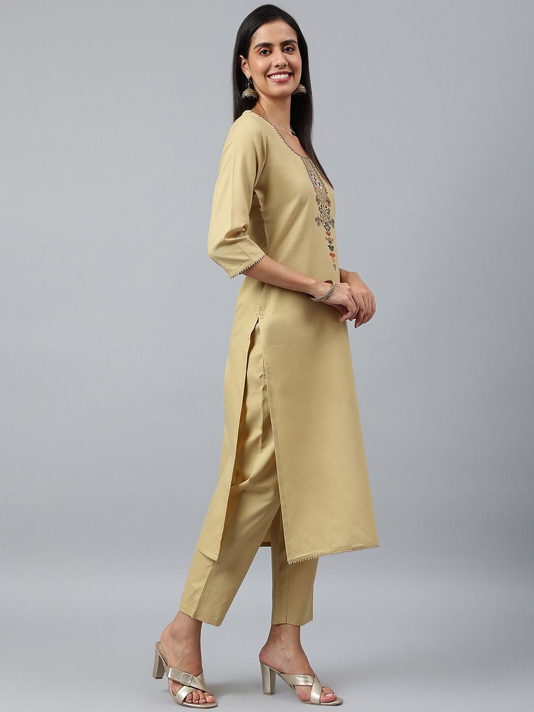 Dhiyona KL Women Beige Embroidered Kurta with Trousers & With Dupatta