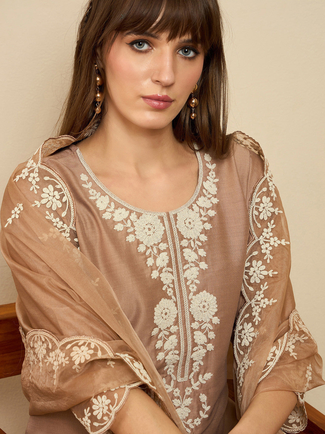 Floral Embroidered Thread Work Straight Kurta With Trousers & Dupatta