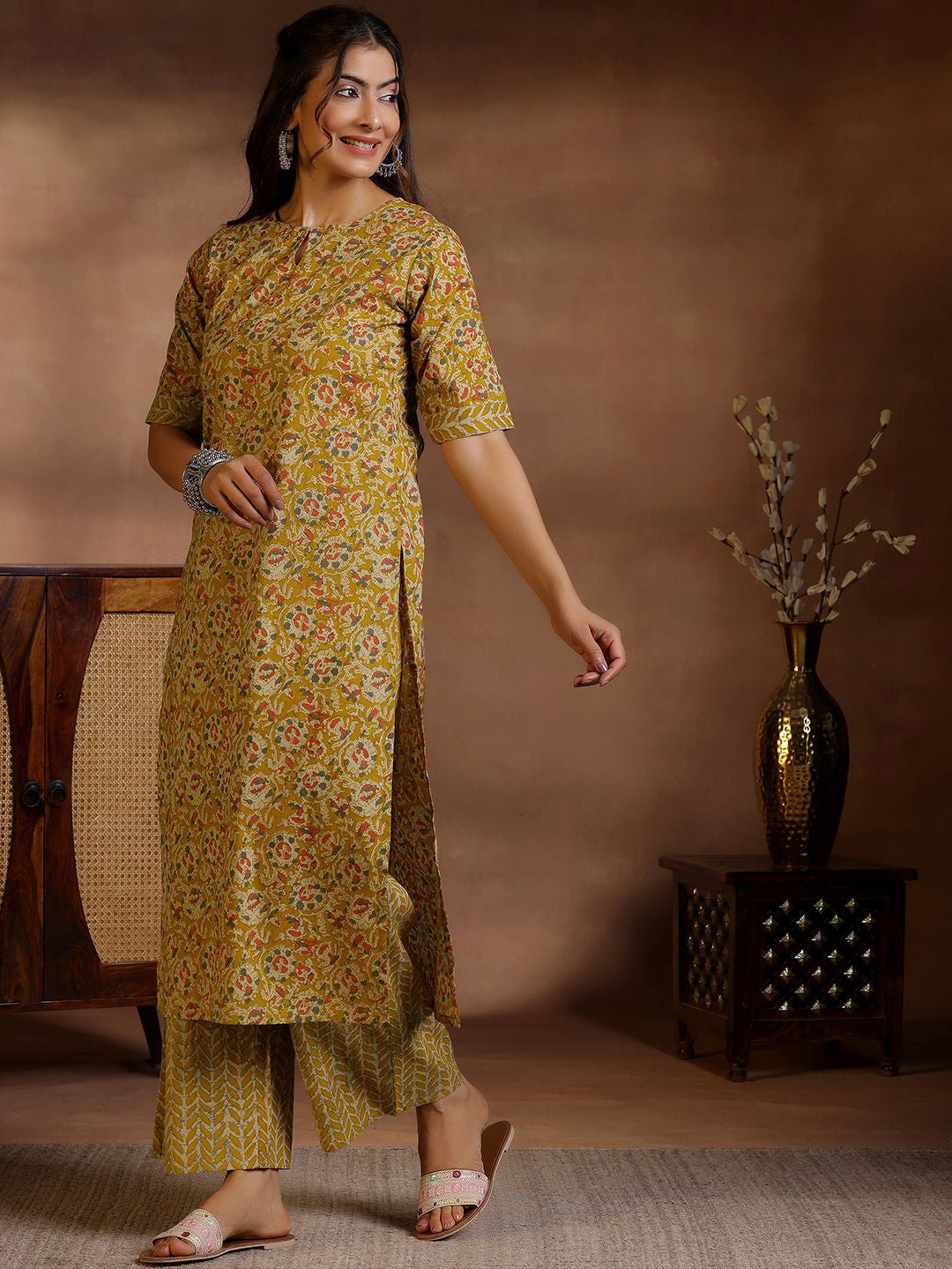 Women Floral Printed Regular Pure Cotton Kurta with Palazzos