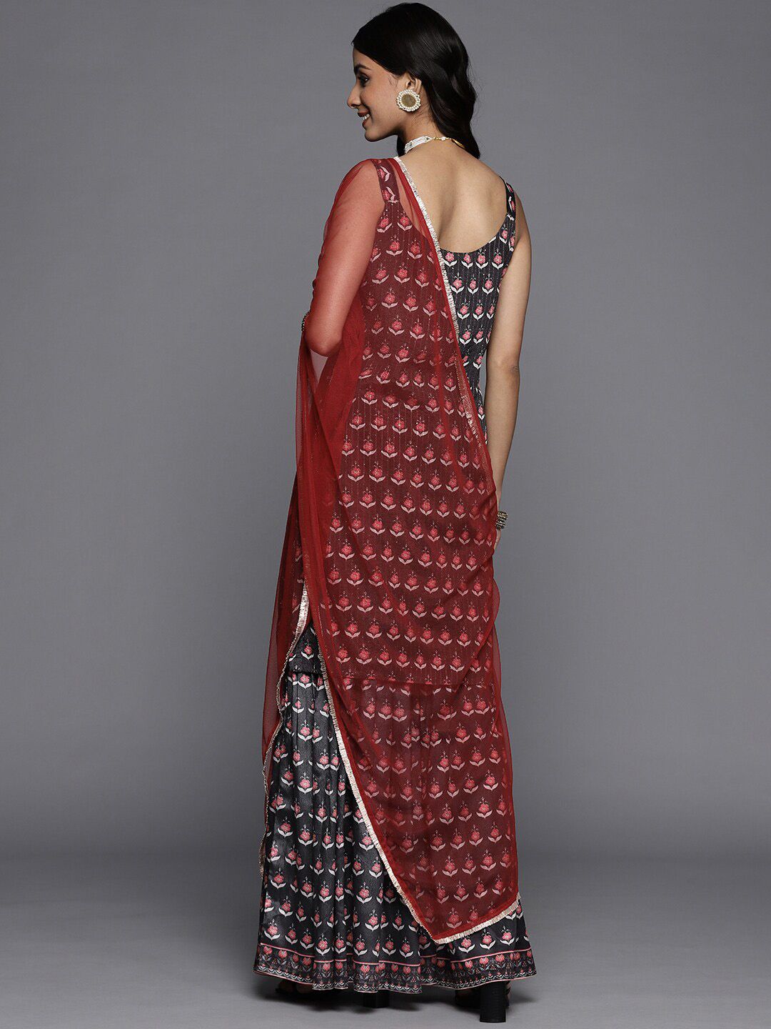 Dhiyona KL Floral Printed Sequinned Sleeveless Kurta with Sharara & Dupatta