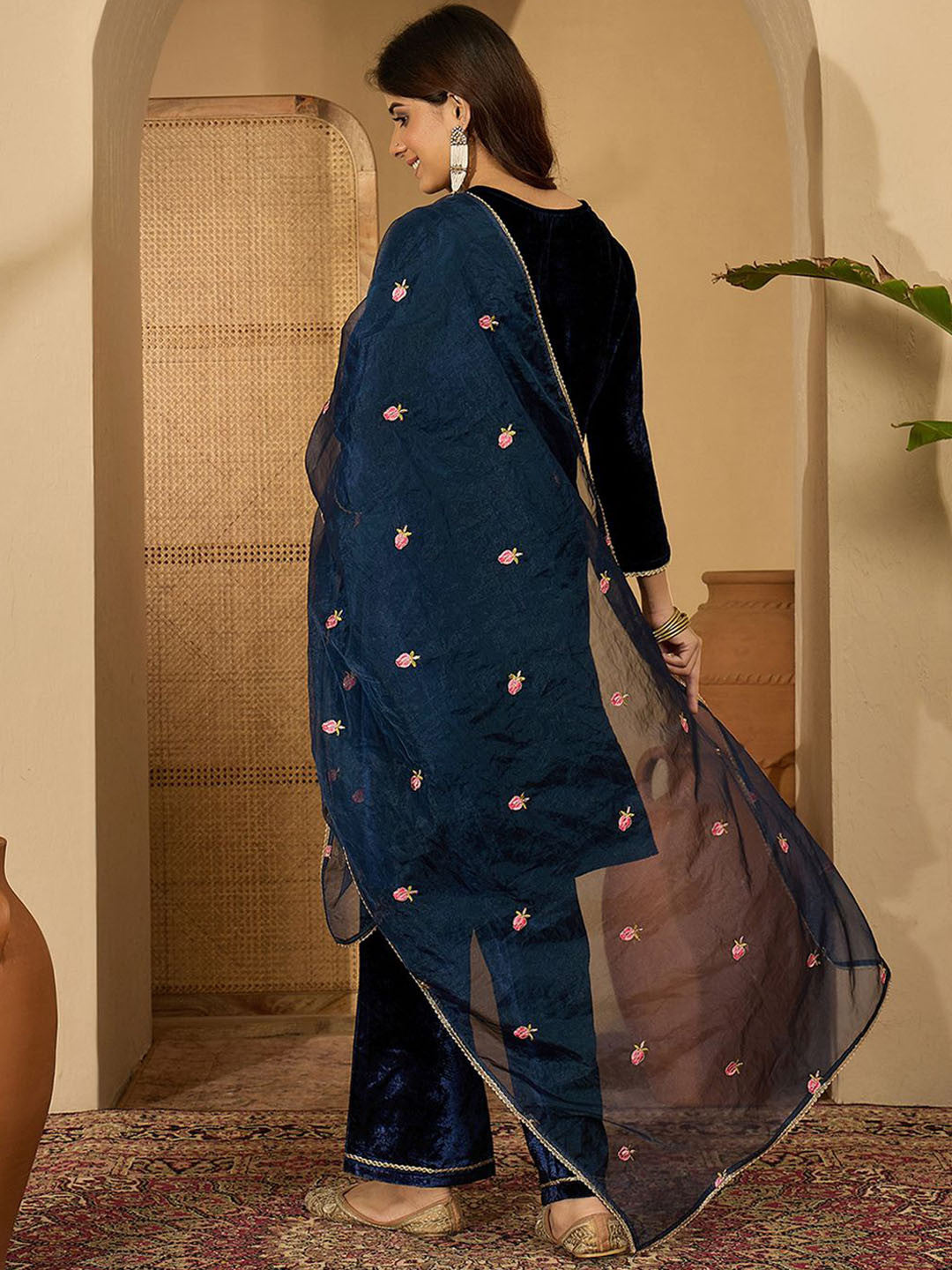 Zari Sequence Thread Embroidered Velvet Straight Kurta & Trousers With Dupatta