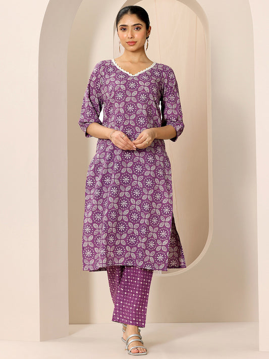 Ethnic Motifs Printed V-Neck Kurta With Trousers