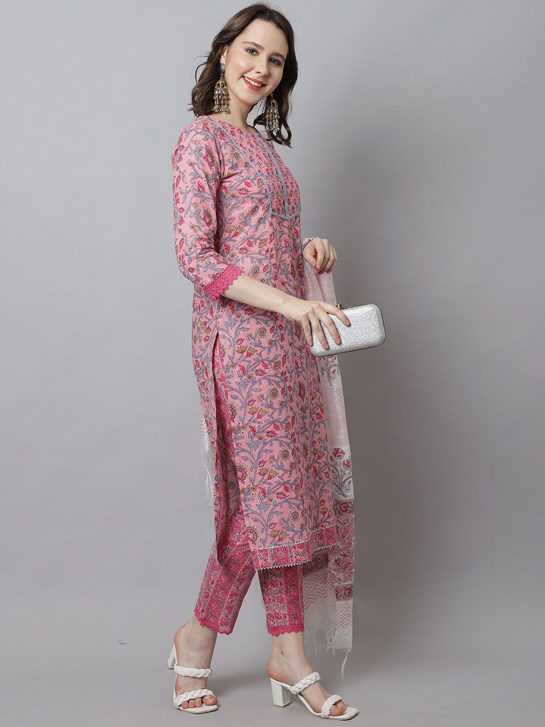 Dhiyona KL Floral Printed Round Neck Pure Cotton Straight Kurta With Trousers & Dupatta