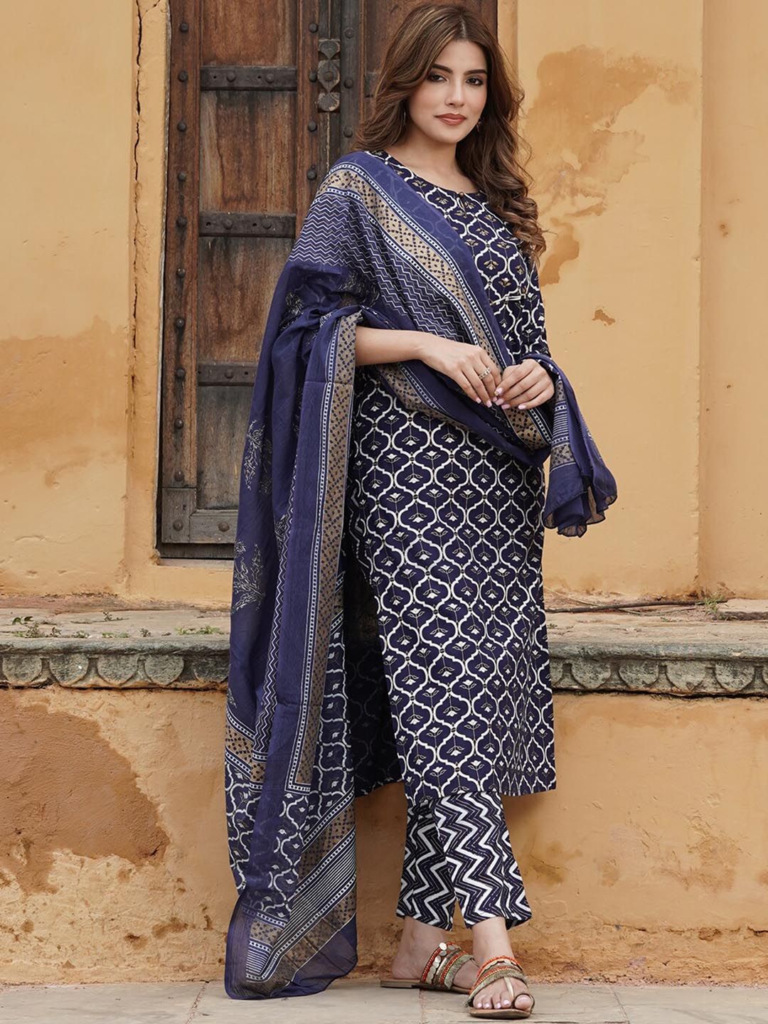 Dhiyona KL Printed Gotta Patti Kurta With Trousers & Dupatta