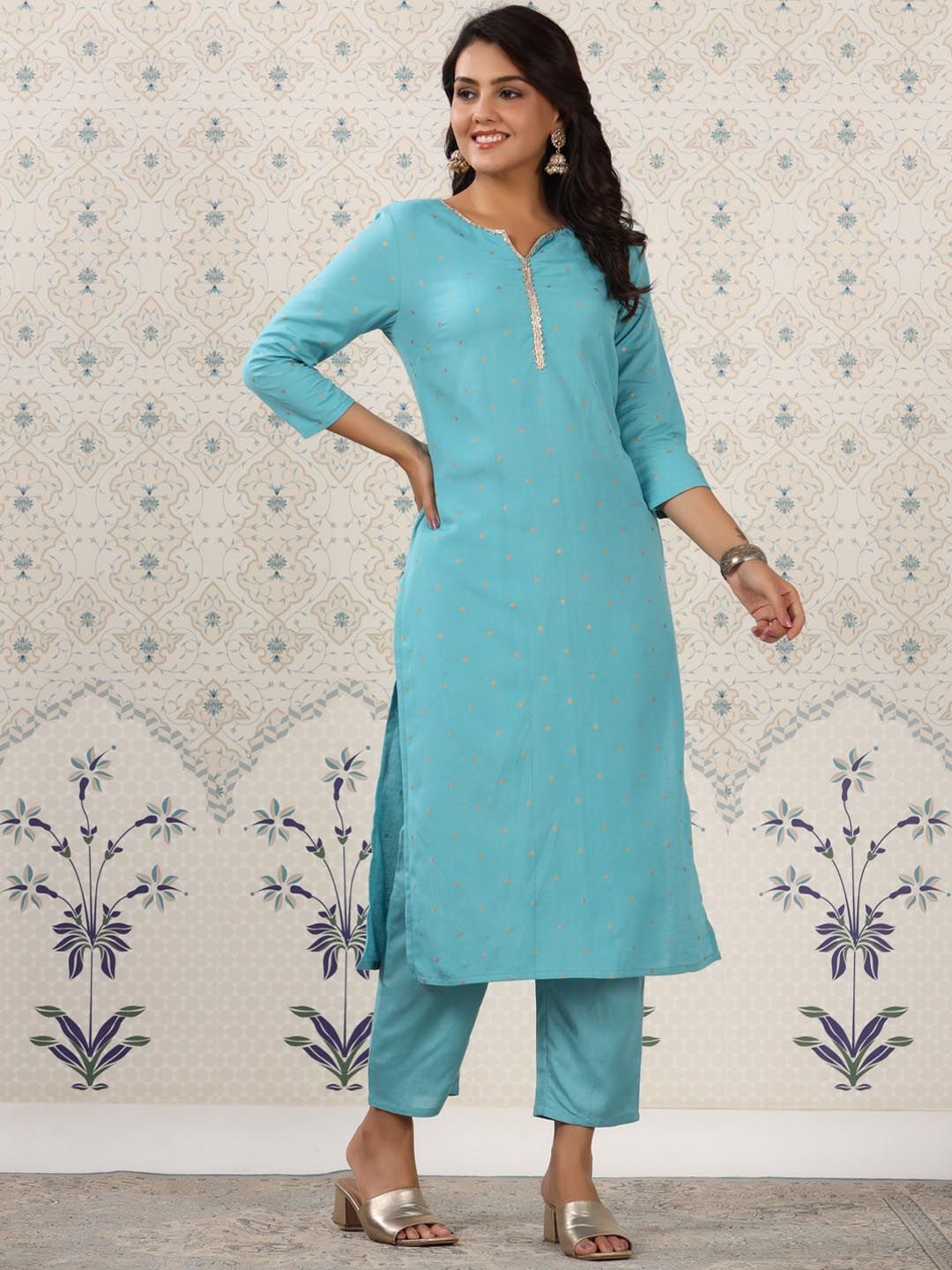 Dhiyona OD  Printed Regular Gotta Patti Kurta with Trousers