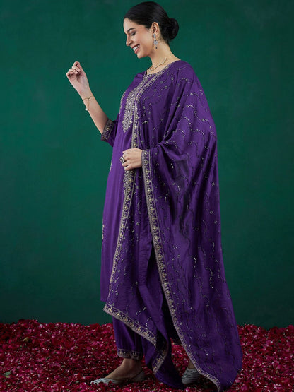 Dhiyona IE Floral Embroidered Regular Sequinned Kurta Wwith Trousers & Dupatta