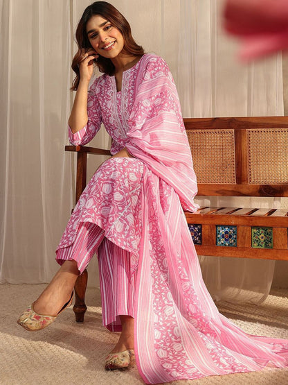Women Floral Printed Regular Thread Work Kurta with Trousers & With Dupatta