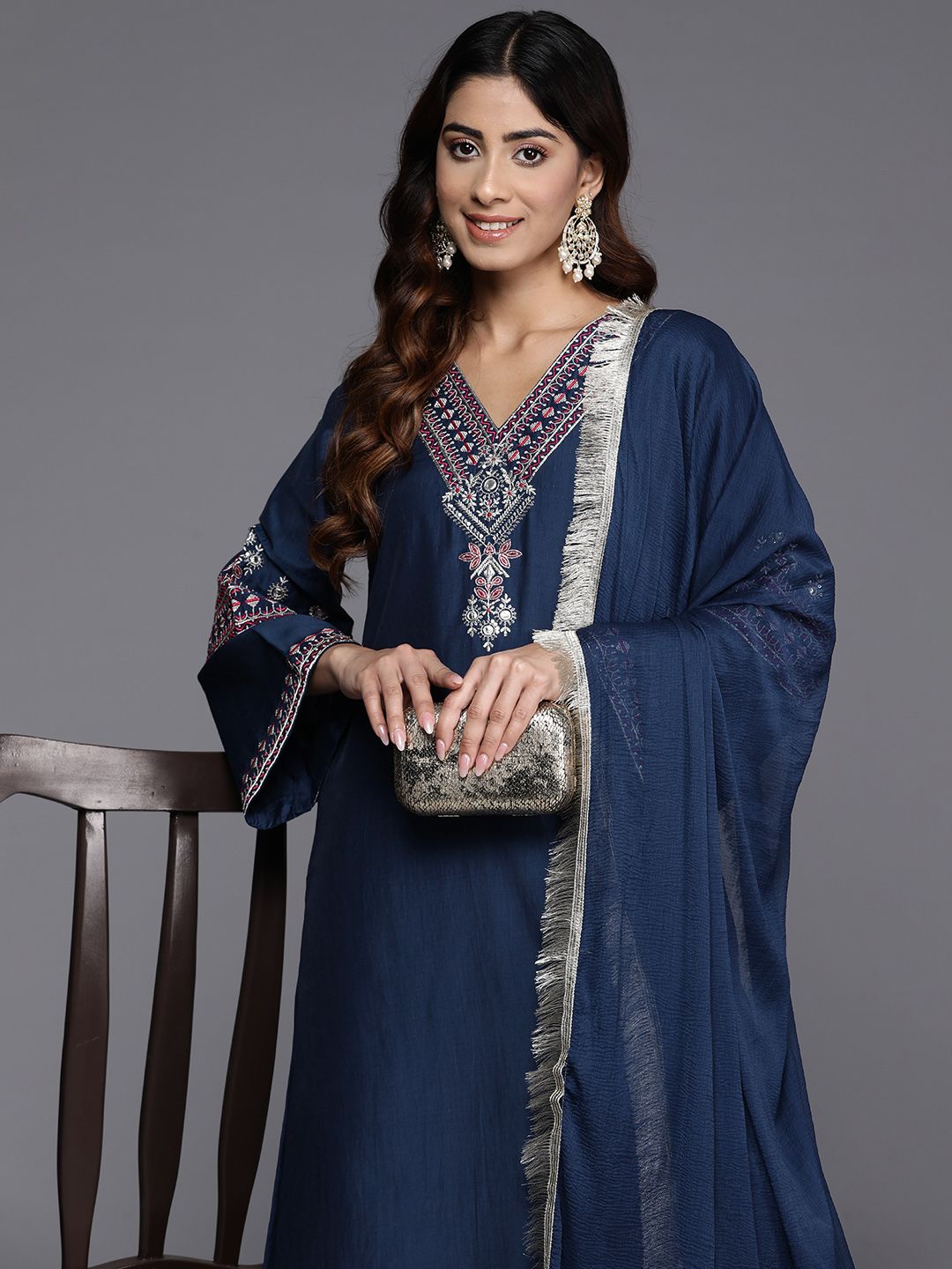 Navy Blue Women Ethnic Motifs Embroidered Regular Kurta with Trousers & With Dupatta