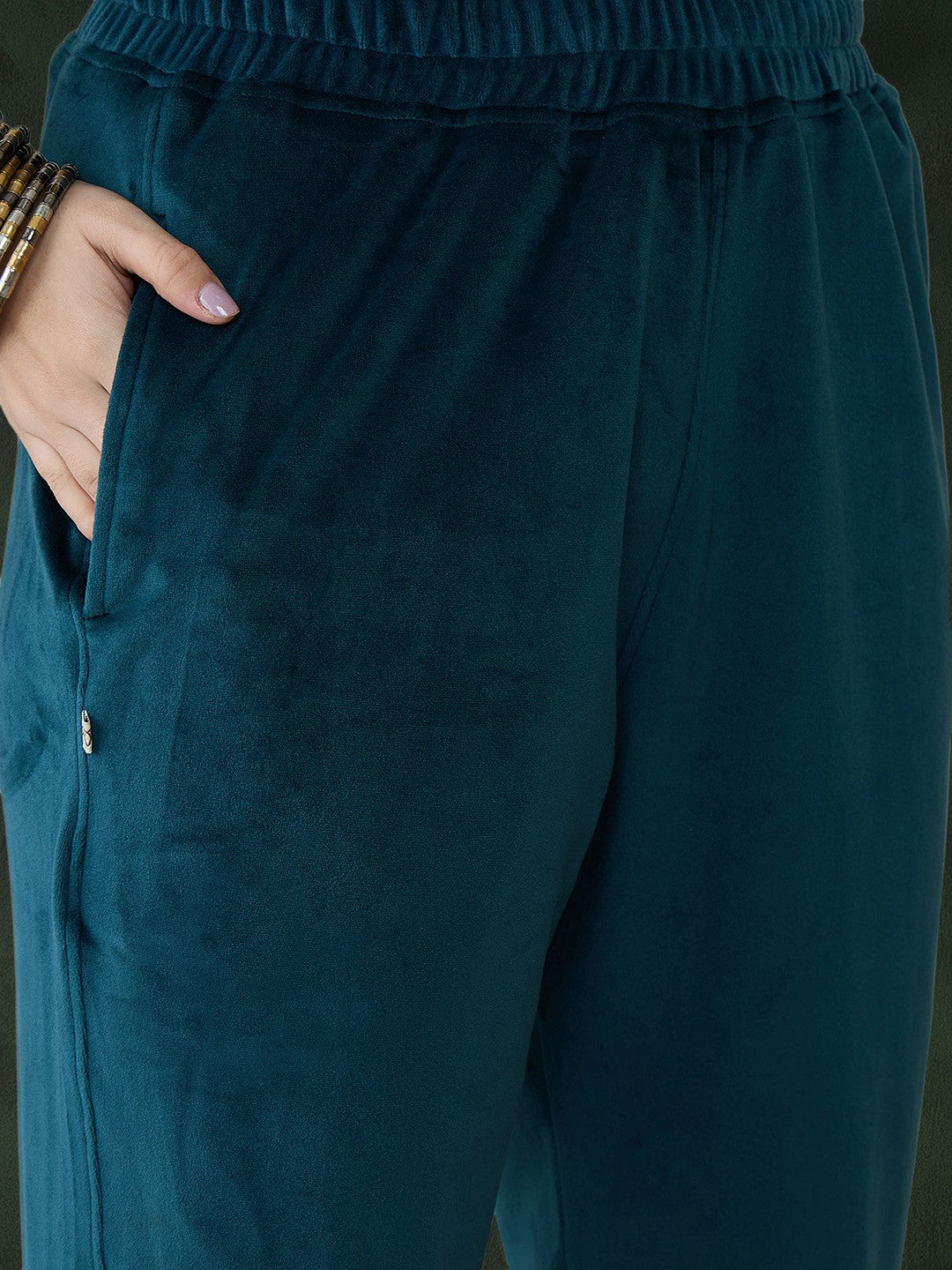 Teal Floral embroidered Regular Sequinned Velvet Kurta With Trouser