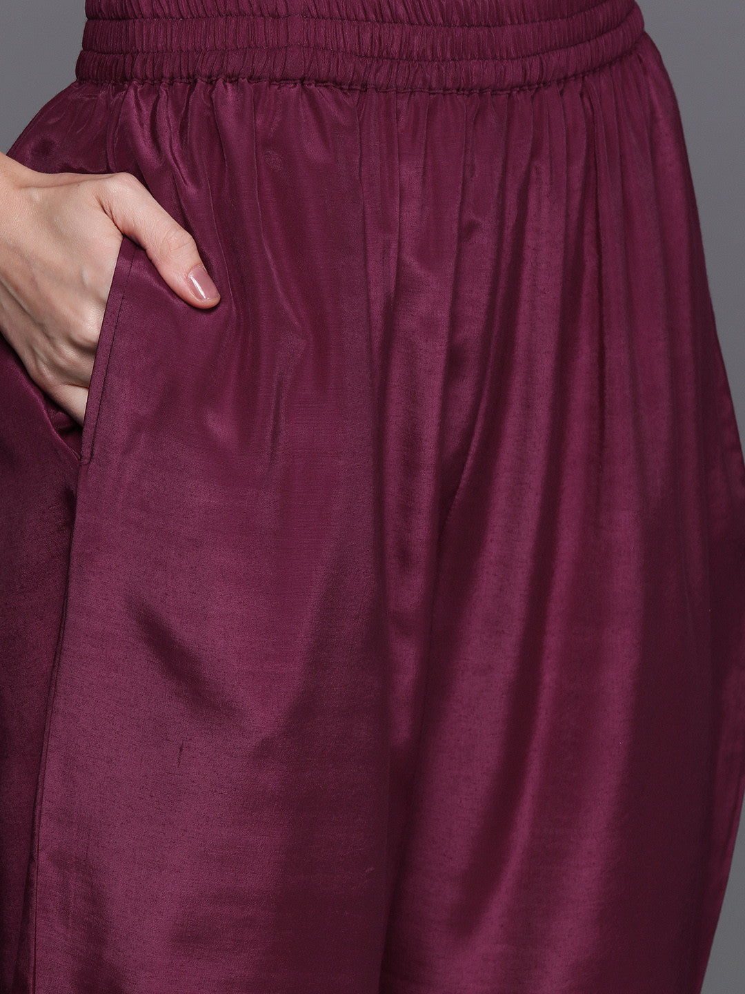Ethnic Motifs Embroidered Sequinned Kurta with Trousers & With Dupatta