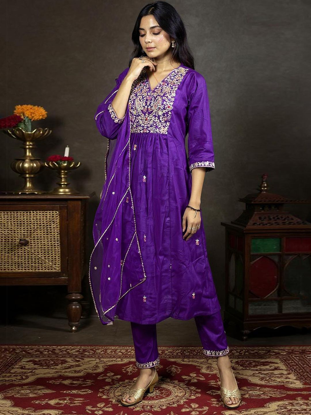 Dhiyona IE Floral Embroidered Empire Aari Work A-Line Kurta & Trousers With Dupatta