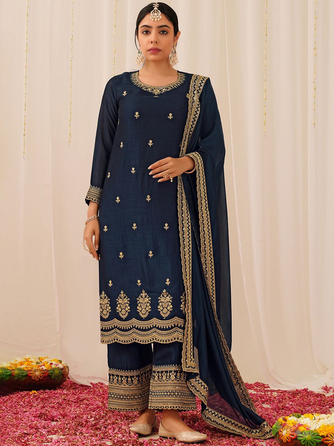 Dhiyona KL Ethnic Motifs Embroidered Sequinned Straight Kurta with Palazzo & Dupatta