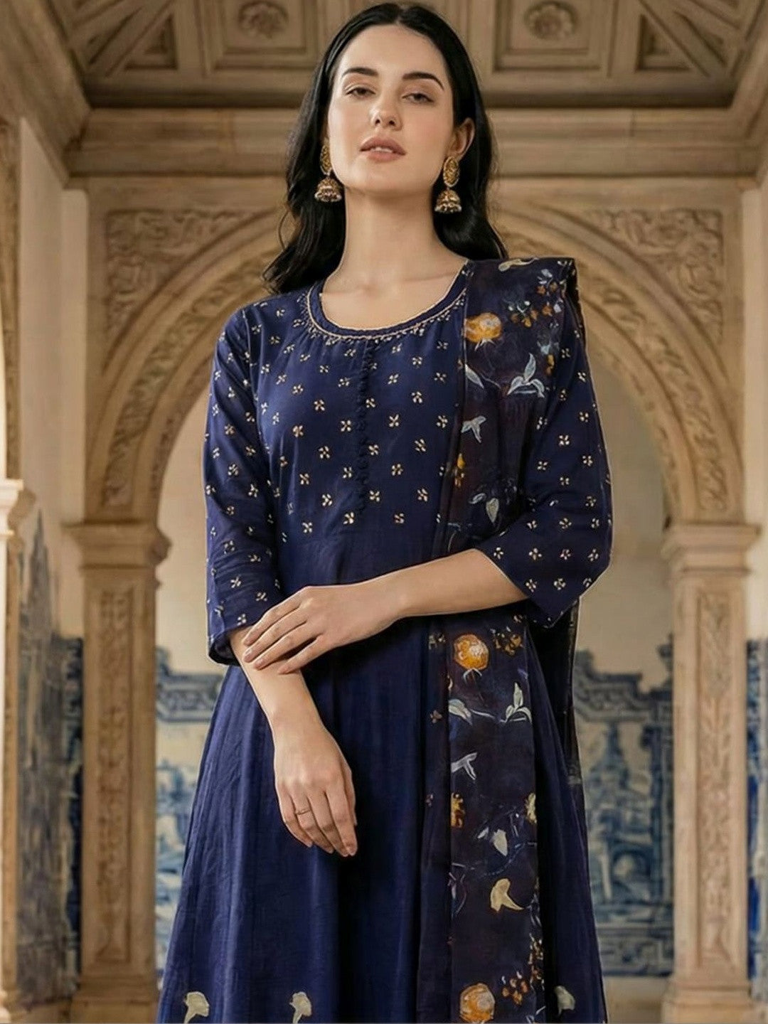 Women Floral Printed Regular Thread Work Pure Cotton Kurta with Trousers & With Dupatta