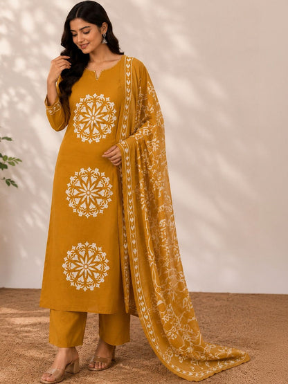 Women Ethnic Motifs Printed Regular Pure Cotton Kurta with Trousers & With Dupatta