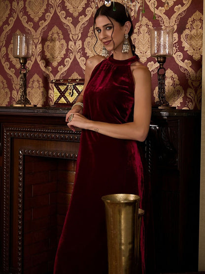 Dhiyona CH Women Regular Velvet Kurta with Palazzos