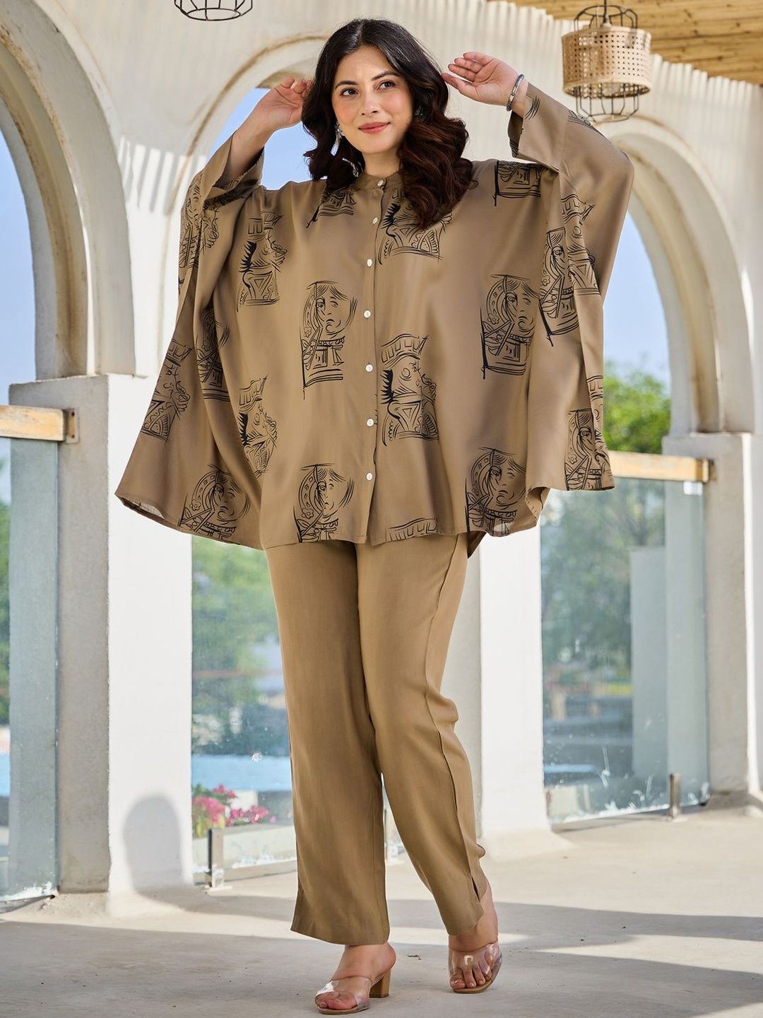 Dhiyona IE Women Ethnic Motifs Printed Band Collar Kaftan Kurta With Trouser