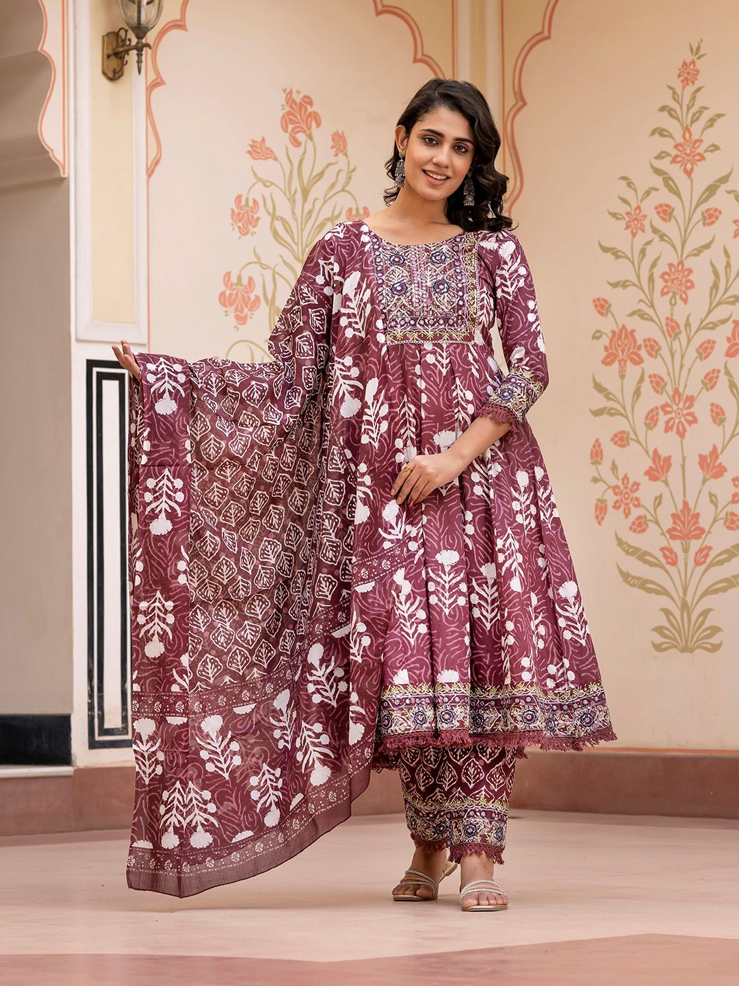 Dhiyona KL Women Floral Printed Regular Pure Cotton Kurta with Trousers & With Dupatta