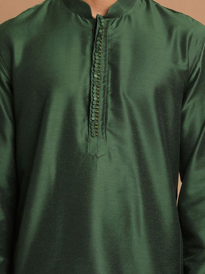 Men's Bottle Green Cotton Blend Straight Kurta Pyjama Set